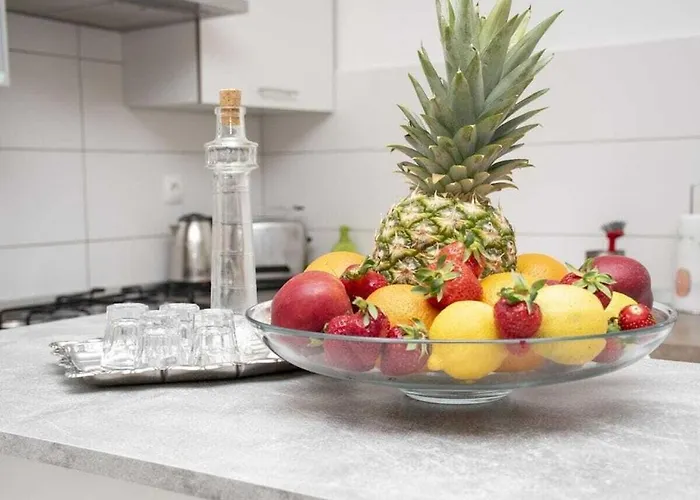 In Pula With Swimming Pool * Pula