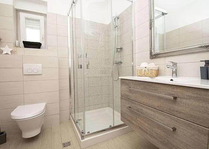 In Pula With Swimming Pool Villa Pula